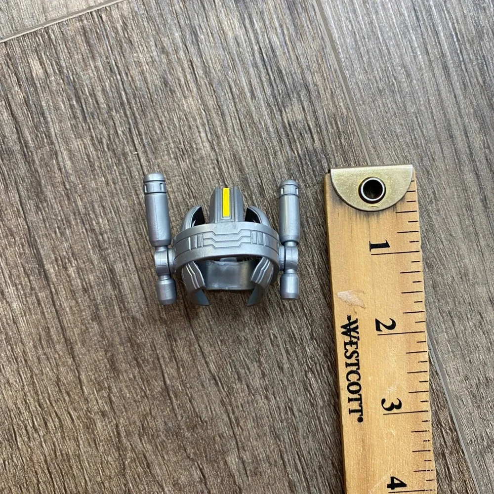 Silver Robot Action Figure Helmet Accessory Yellow Visor Sci-Fi Space Toy Part
